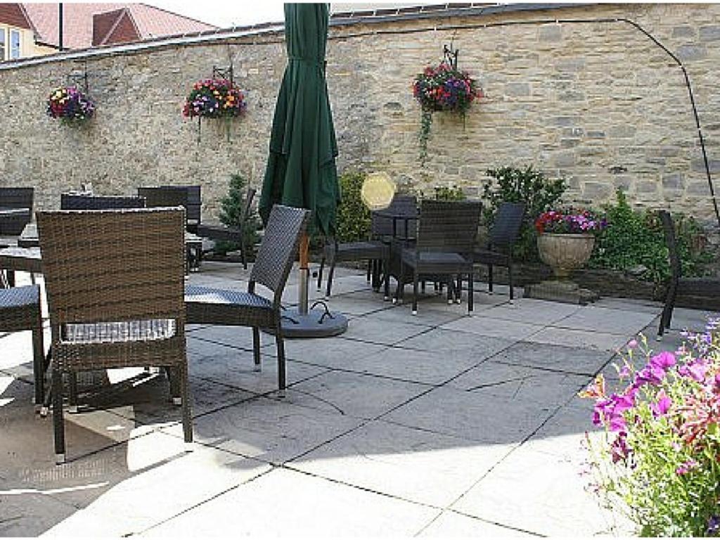 The Punchbowl Inn Woodstock Exterior foto